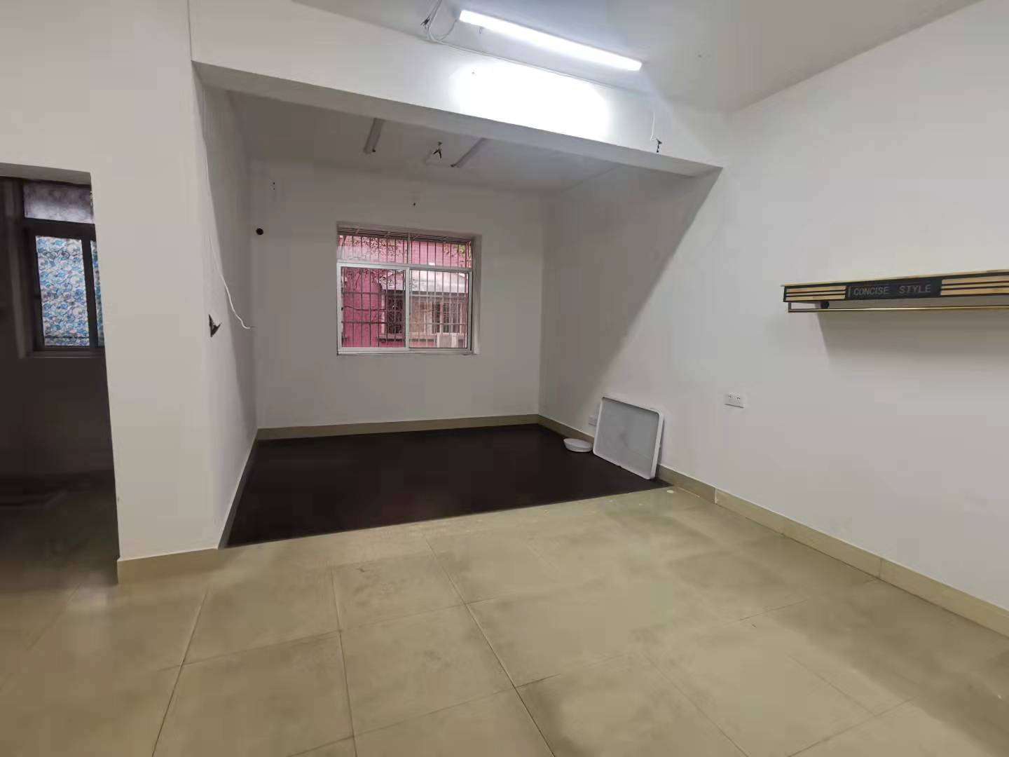 晨光小区 3室2厅1卫 2000.0元/月 晨光小区 3室2厅1卫 2000.0元/月室内图