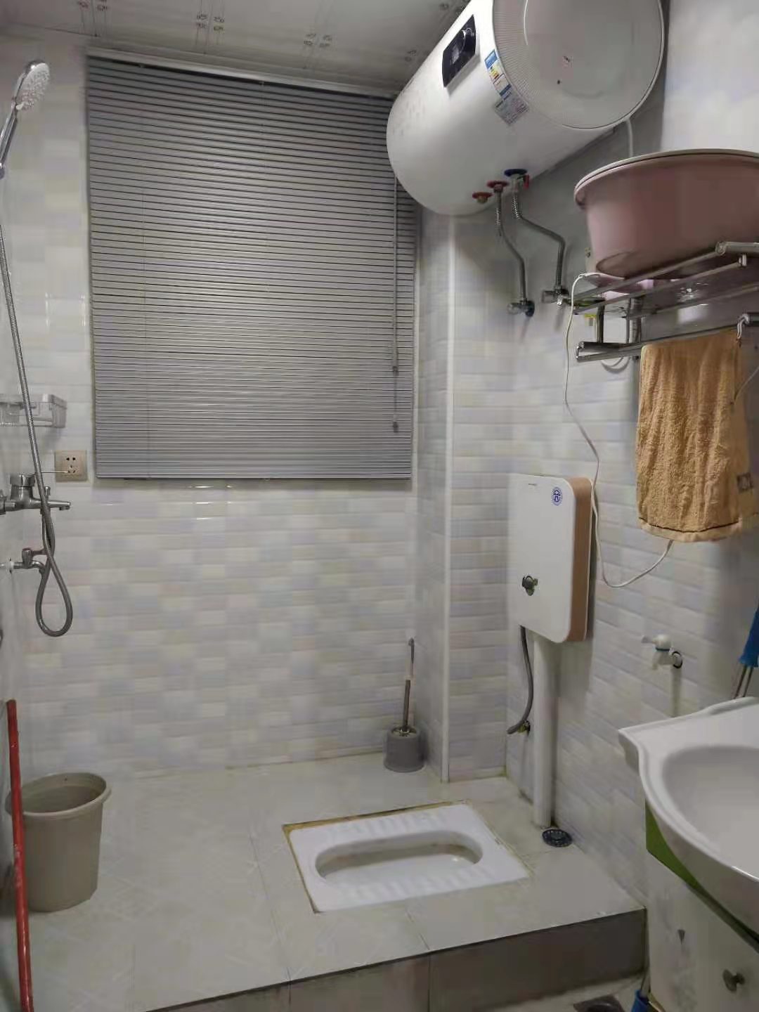 太平洋批发市场 1室1厅1卫 1000.0元/月 太平洋批发市场 1室1厅1卫 1000.0元/月室内图