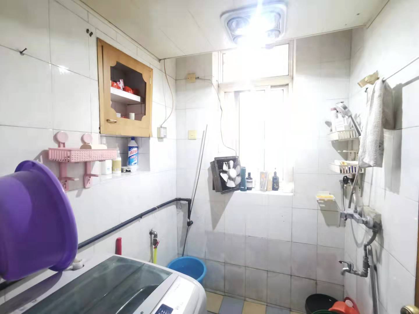 工学院学府村 3室2厅1卫 52.0万 工学院学府村 3室2厅1卫 52.0万客厅