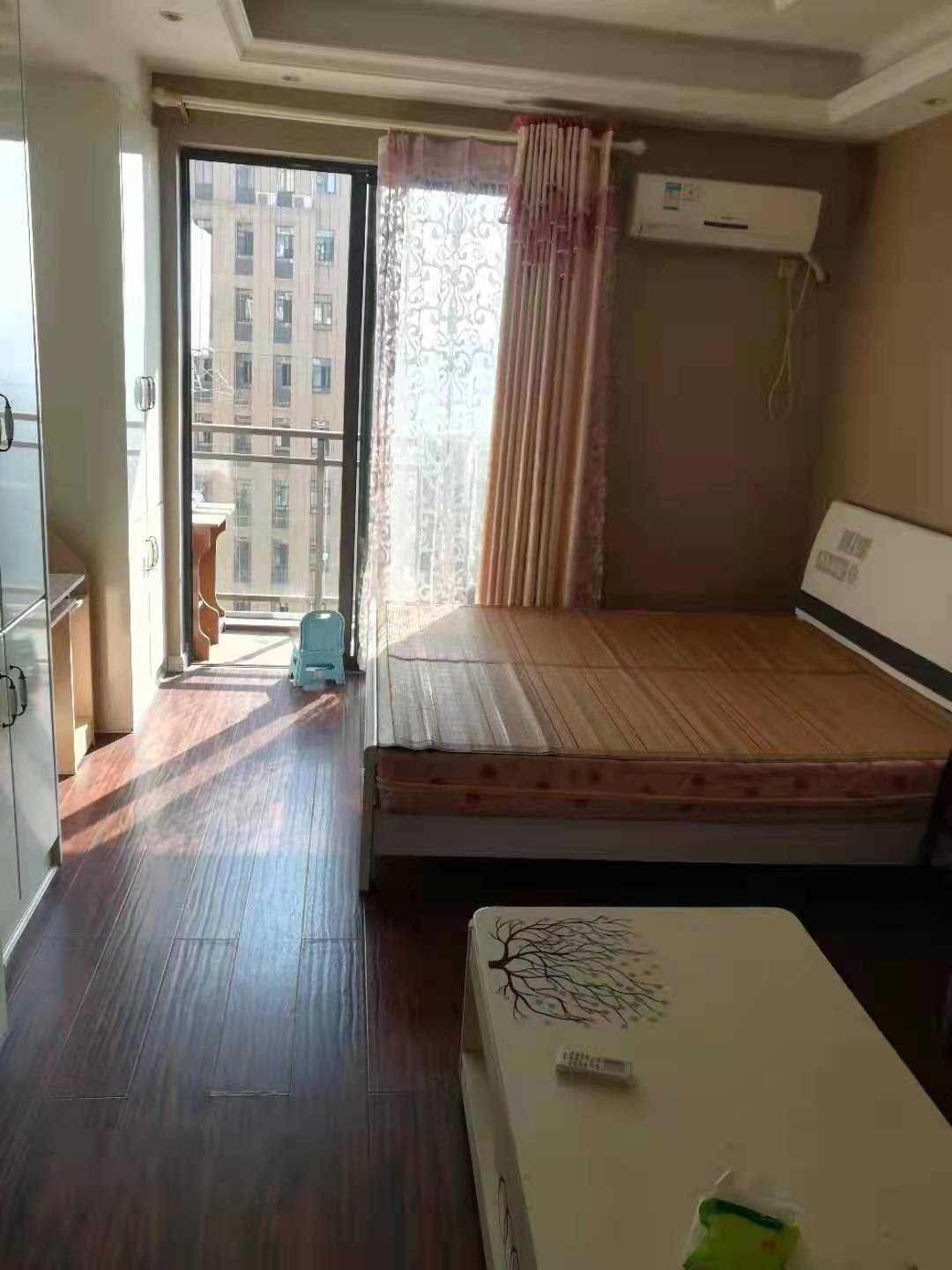 万豪城市花园  1室1厅1卫    29.0万 万豪城市花园  1室1厅1卫    29.0万客厅