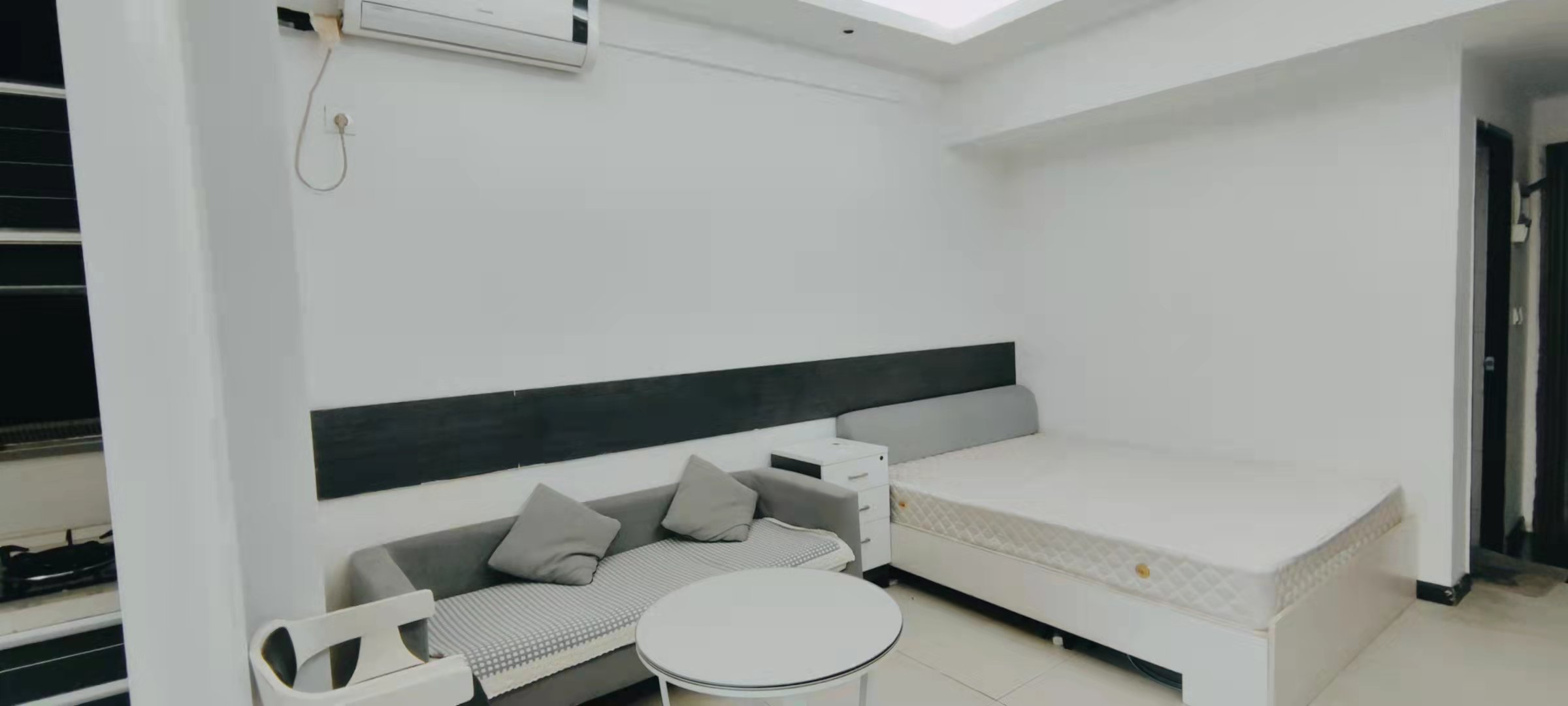 丰园小区  1室1厅1卫   1500.00元/月室内图