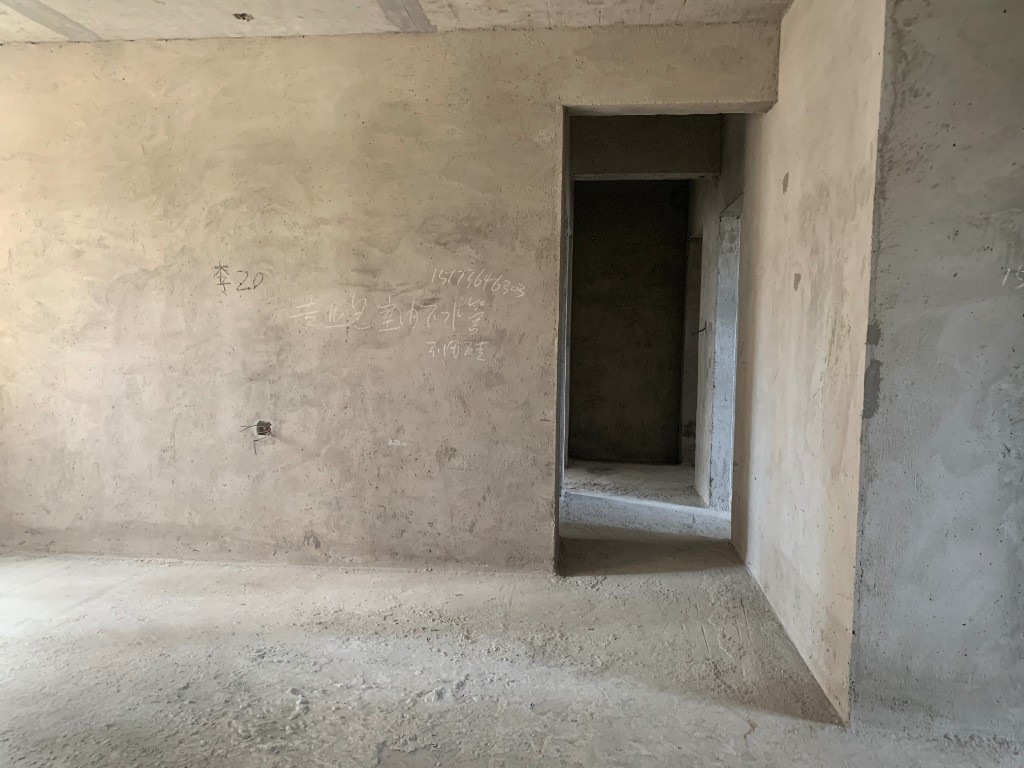 诚信书香苑  3室2厅2卫    70.8万 诚信书香苑  3室2厅2卫    70.8万客厅