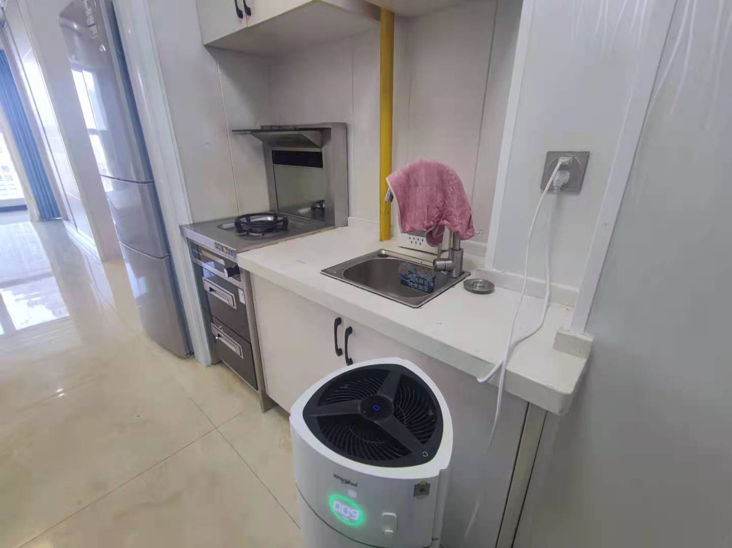 雄森国际  1室1厅1卫    1700.0元/月 雄森国际  1室1厅1卫    1700.0元/月室内图