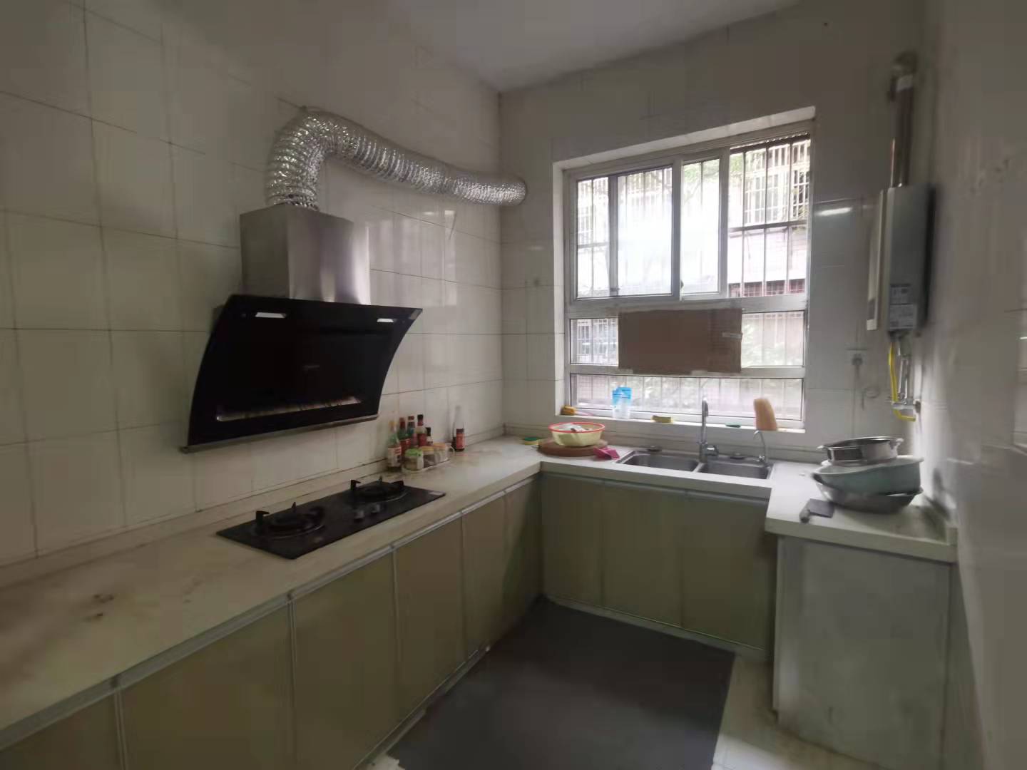 晨光小区 3室2厅1卫 2000.0元/月 晨光小区 3室2厅1卫 2000.0元/月室内图