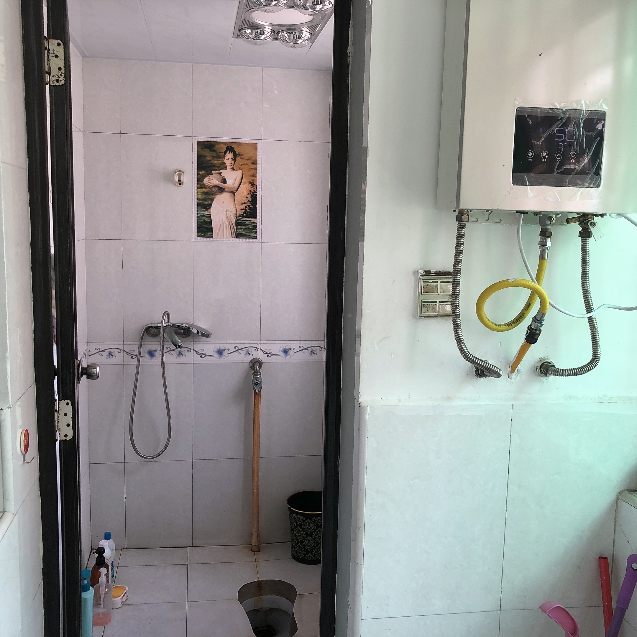 明月小区 3室2厅2卫 1200.0元/月 明月小区 3室2厅2卫 1200.0元/月室内图