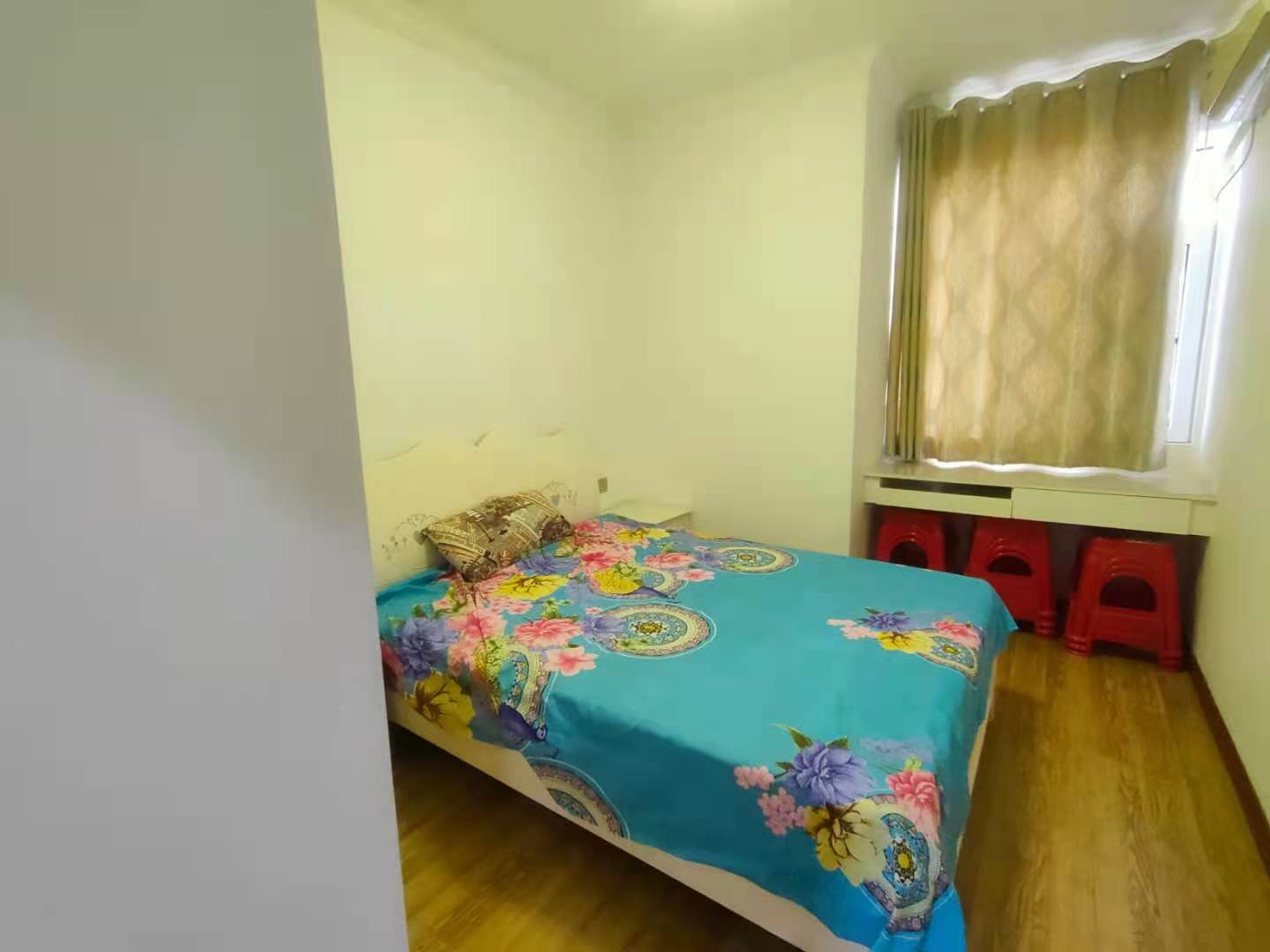 民俗文化广场  3室2厅2卫    3000.0元/月 民俗文化广场  3室2厅2卫    3000.0元/月