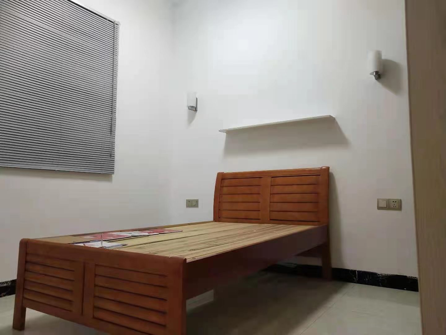 太平洋批发市场 1室1厅1卫 1000.0元/月 太平洋批发市场 1室1厅1卫 1000.0元/月室内图