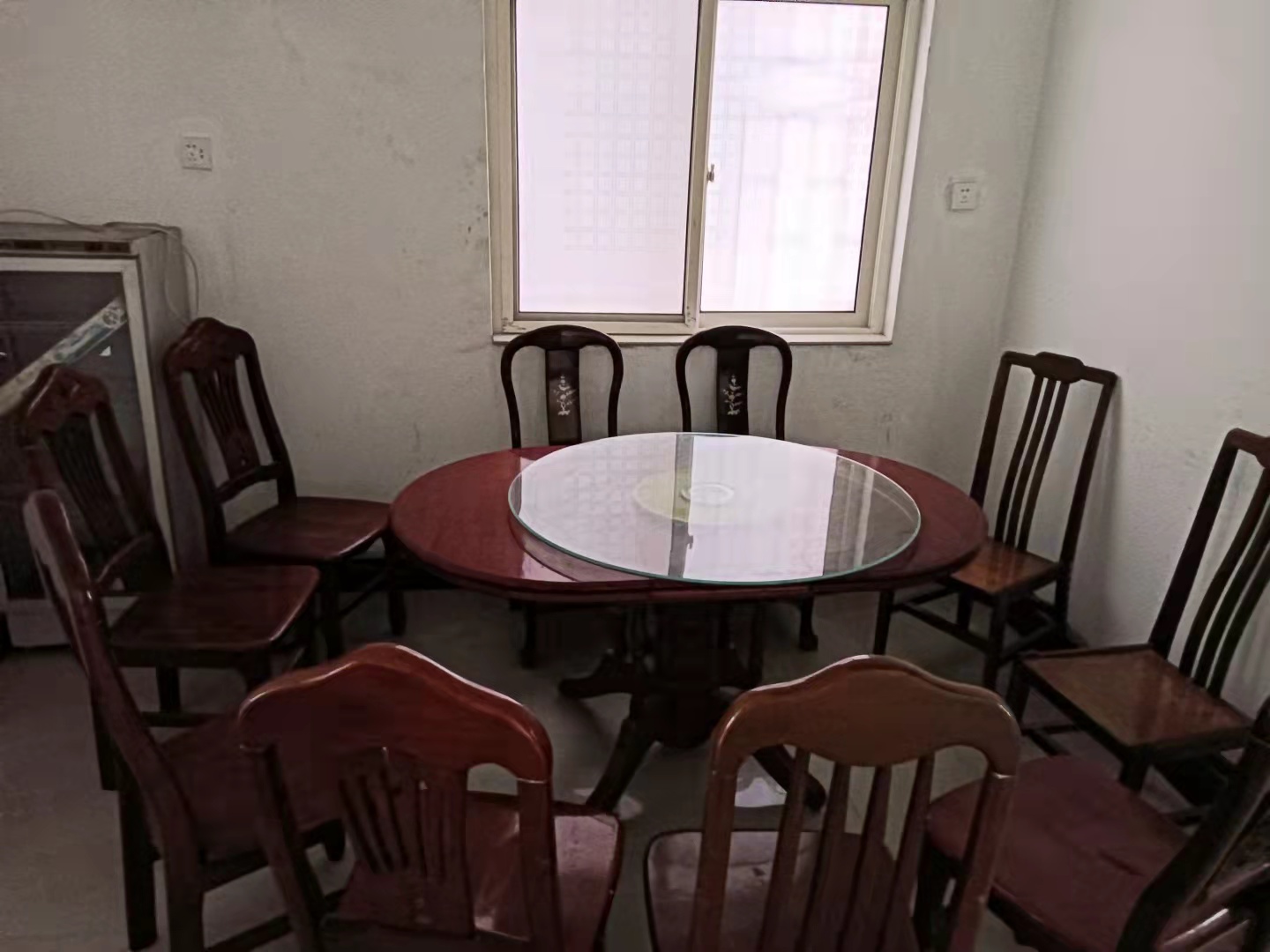 华湘花苑 3室2厅2卫 1500.00元/月 华湘花苑 3室2厅2卫 1500.00元/月室内图