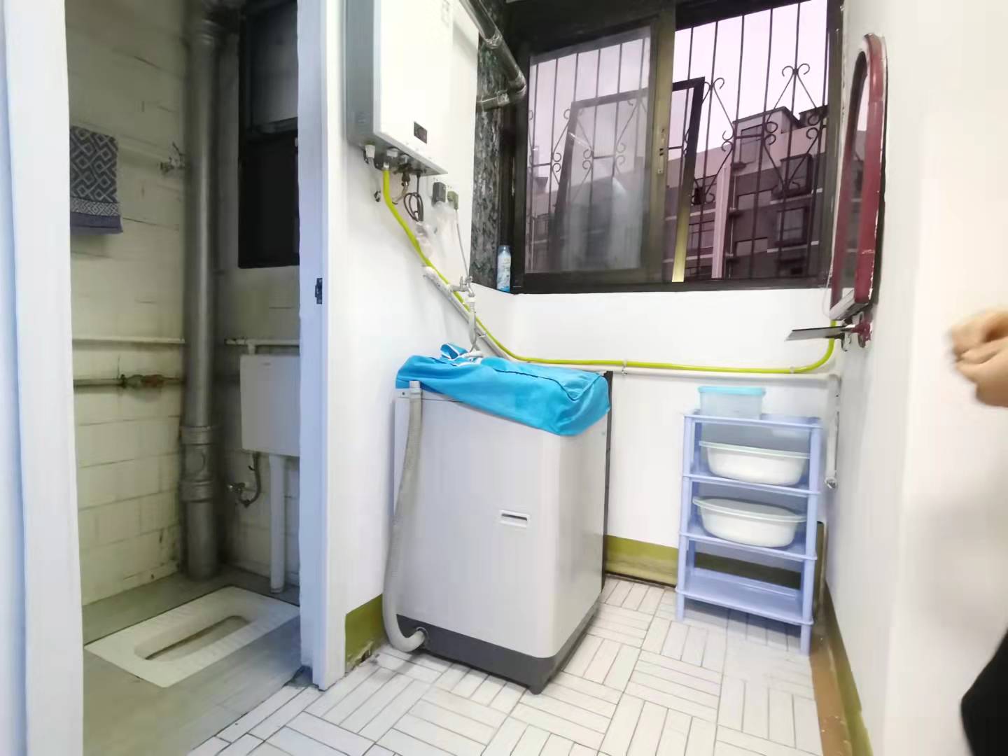 梓园社区(麻纺厂宿舍) 2室1厅1卫 700.0元/月 梓园社区(麻纺厂宿舍) 2室1厅1卫 700.0元/月室内图