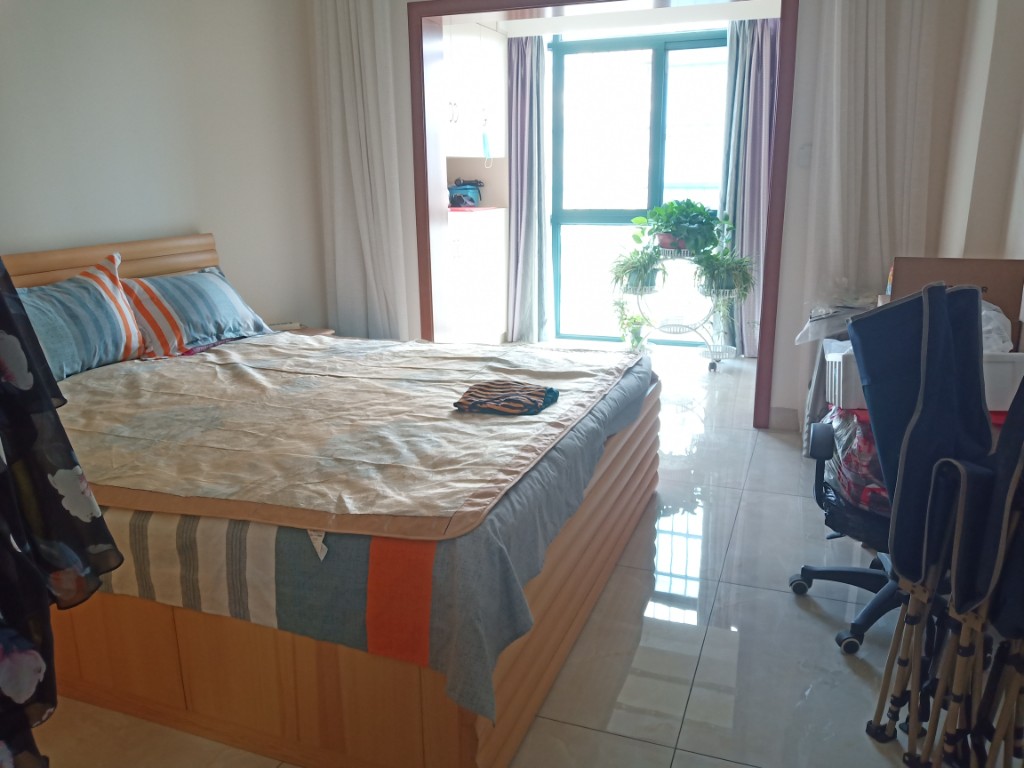 湖景名城 2室2厅1卫 36.0万 湖景名城 2室2厅1卫 36.0万客厅