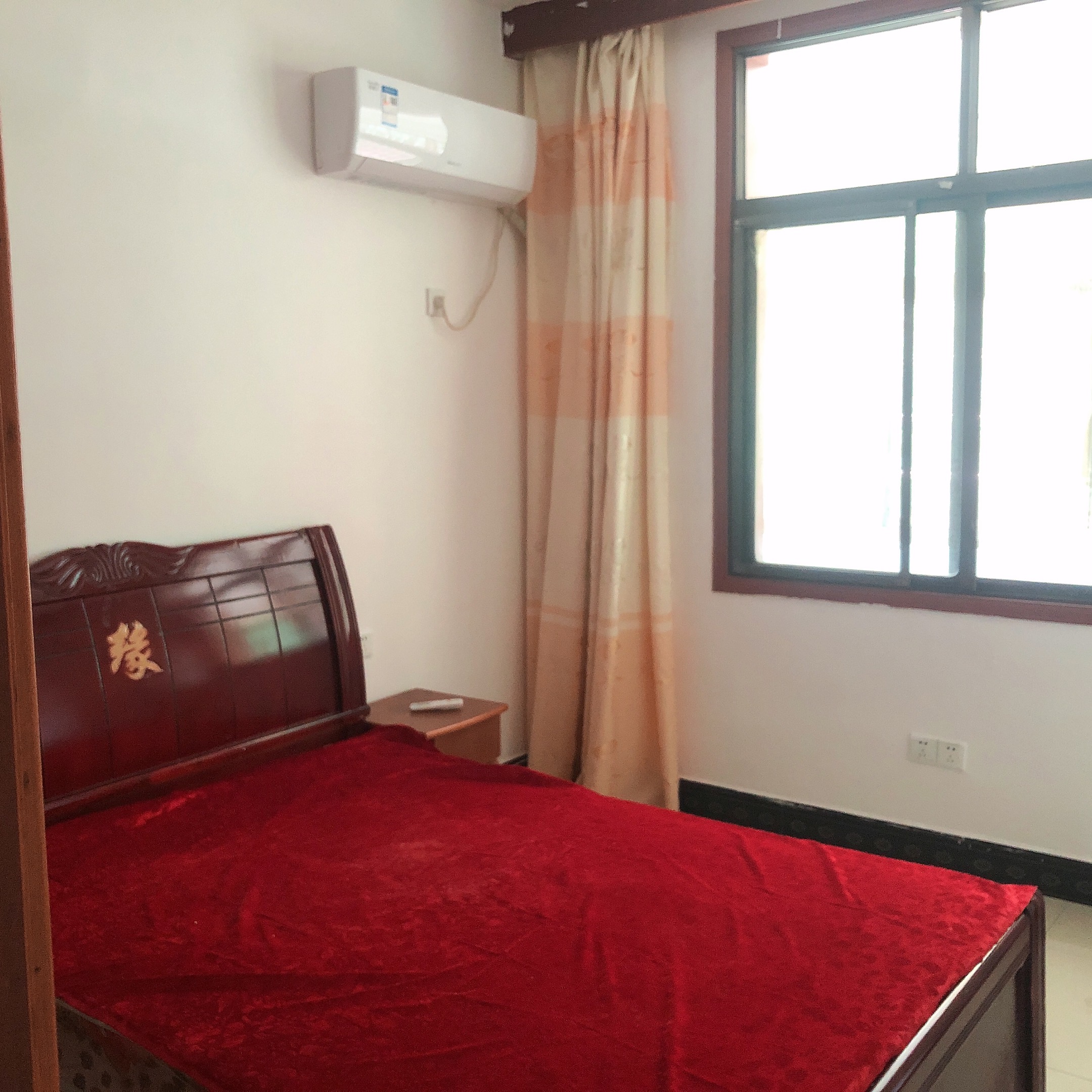 明月小区 3室2厅2卫 1200.0元/月 明月小区 3室2厅2卫 1200.0元/月室内图