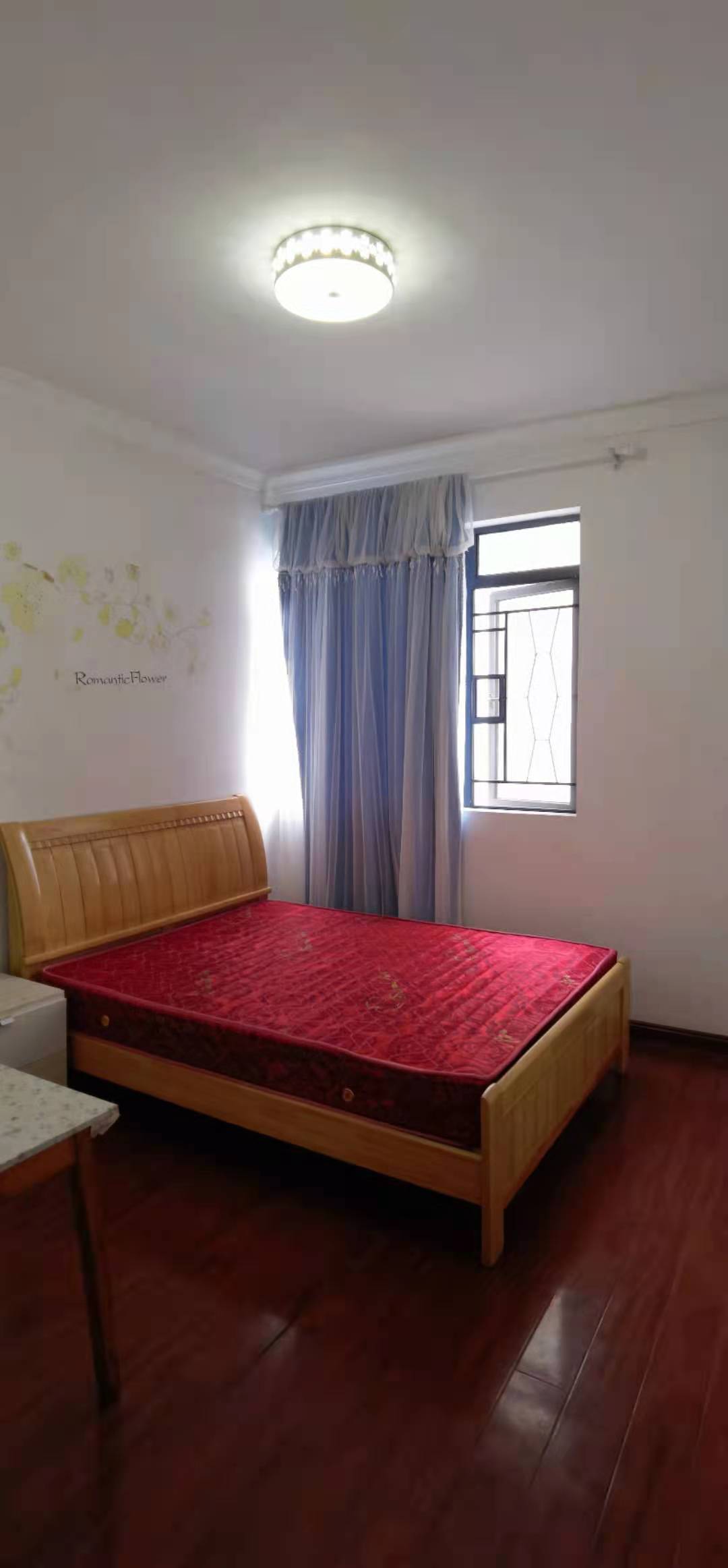 华晨御园 2室2厅1卫 56.0万 华晨御园 2室2厅1卫 56.0万客厅