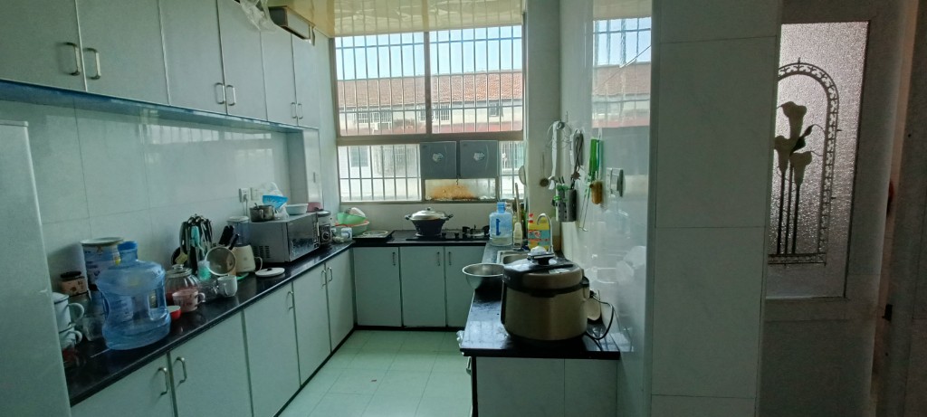 长青居民生活小区  3室2厅2卫    46.0万 长青居民生活小区  3室2厅2卫    46.0万厨房