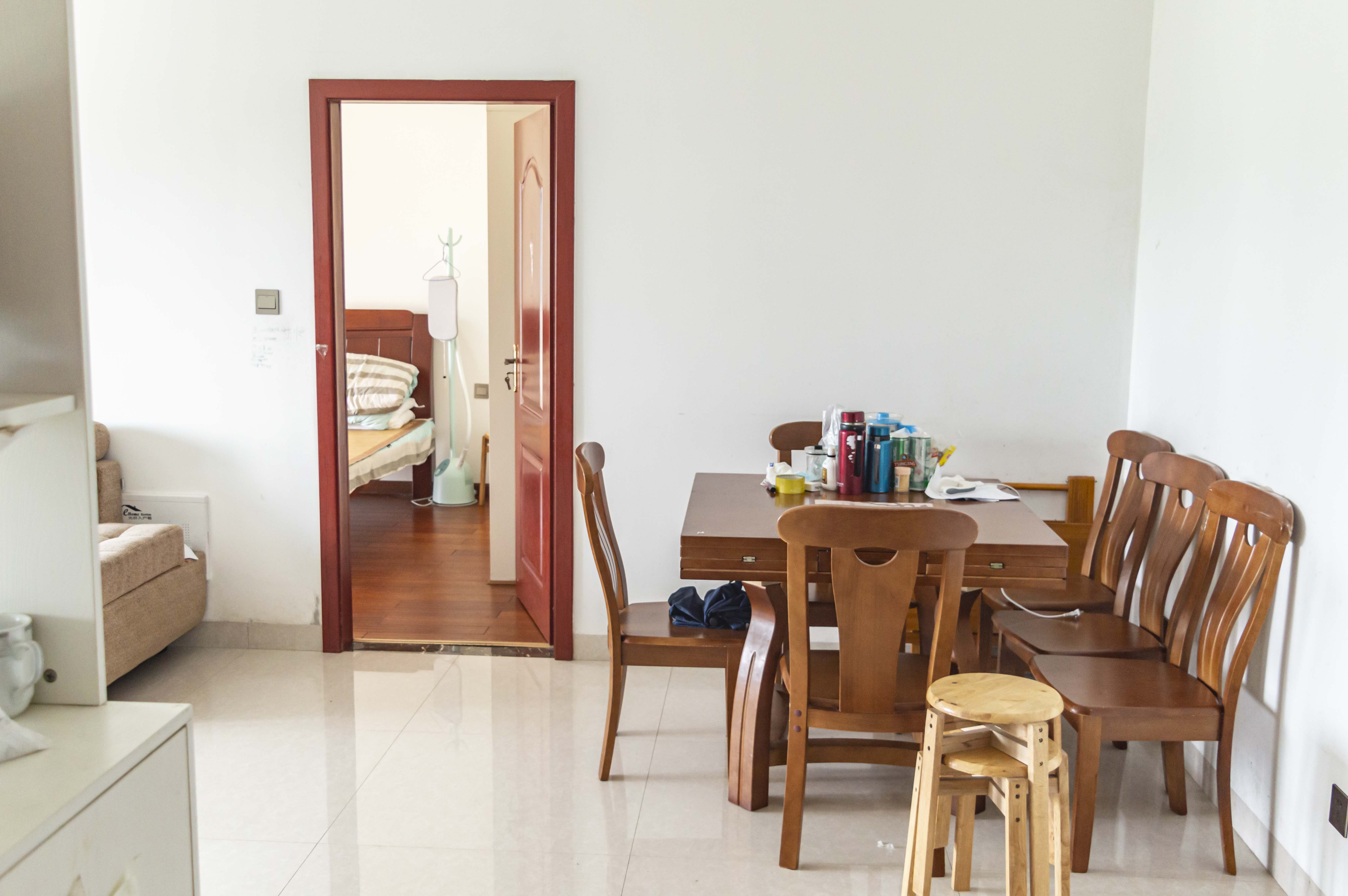 时代华府 2室2厅1卫 60.8万 时代华府 2室2厅1卫 60.8万客厅