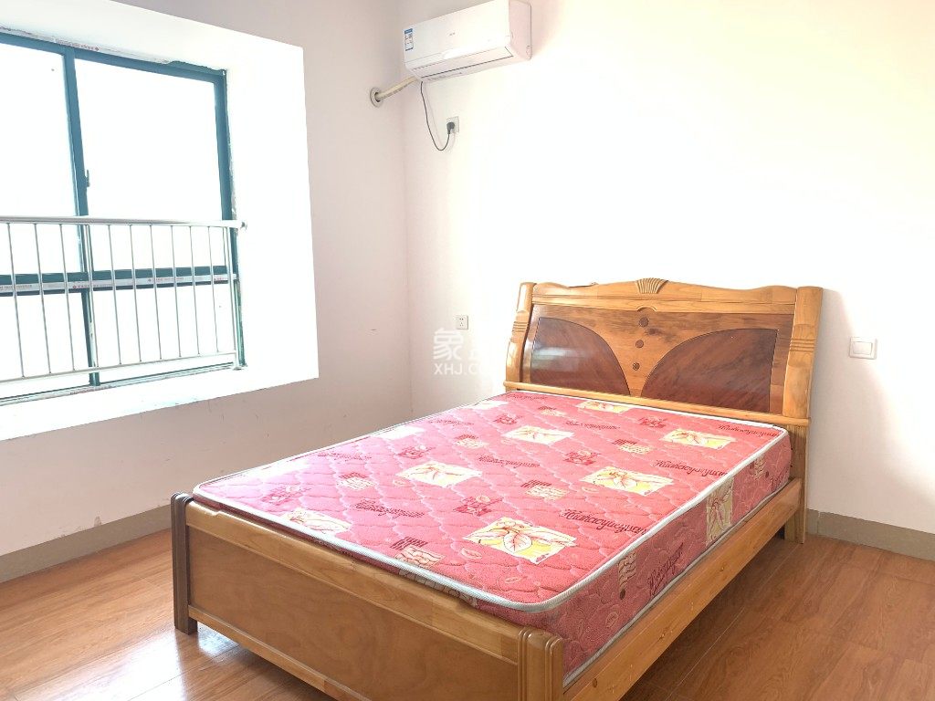 亚华名都 3室2厅1卫 1600.0元/月 亚华名都 3室2厅1卫 1600.0元/月室内图