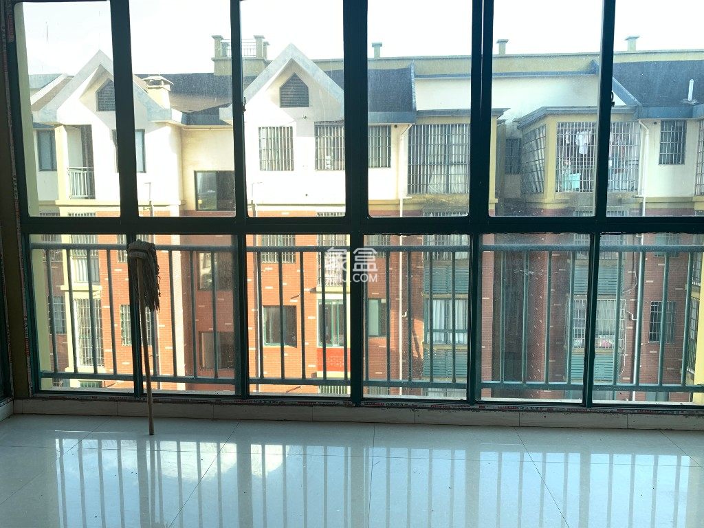 亚华名都 3室2厅1卫 1600.0元/月 亚华名都 3室2厅1卫 1600.0元/月室内图