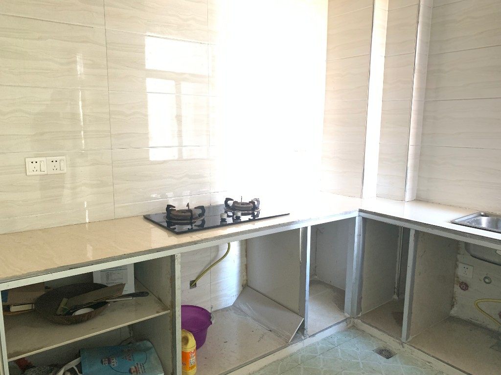 亚华名都 3室2厅1卫 1600.0元/月 亚华名都 3室2厅1卫 1600.0元/月室内图