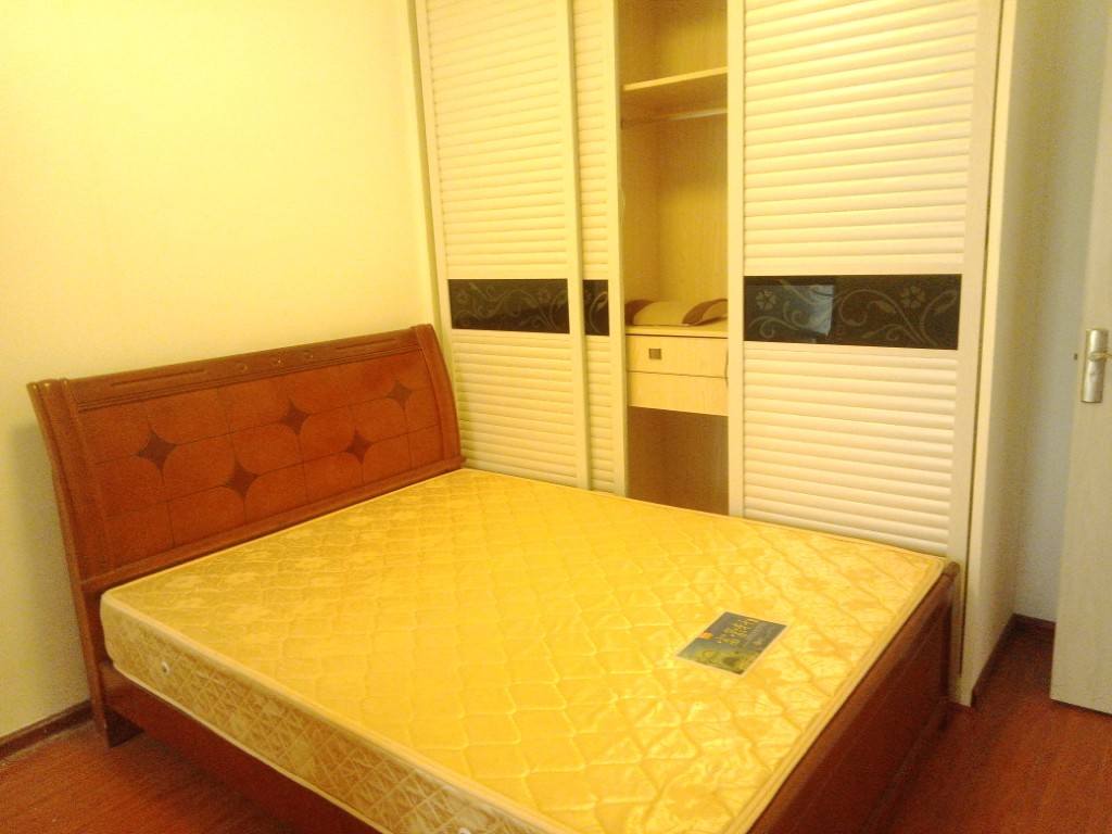愉景湾东域  2室2厅1卫   1400.00元/月室内图
