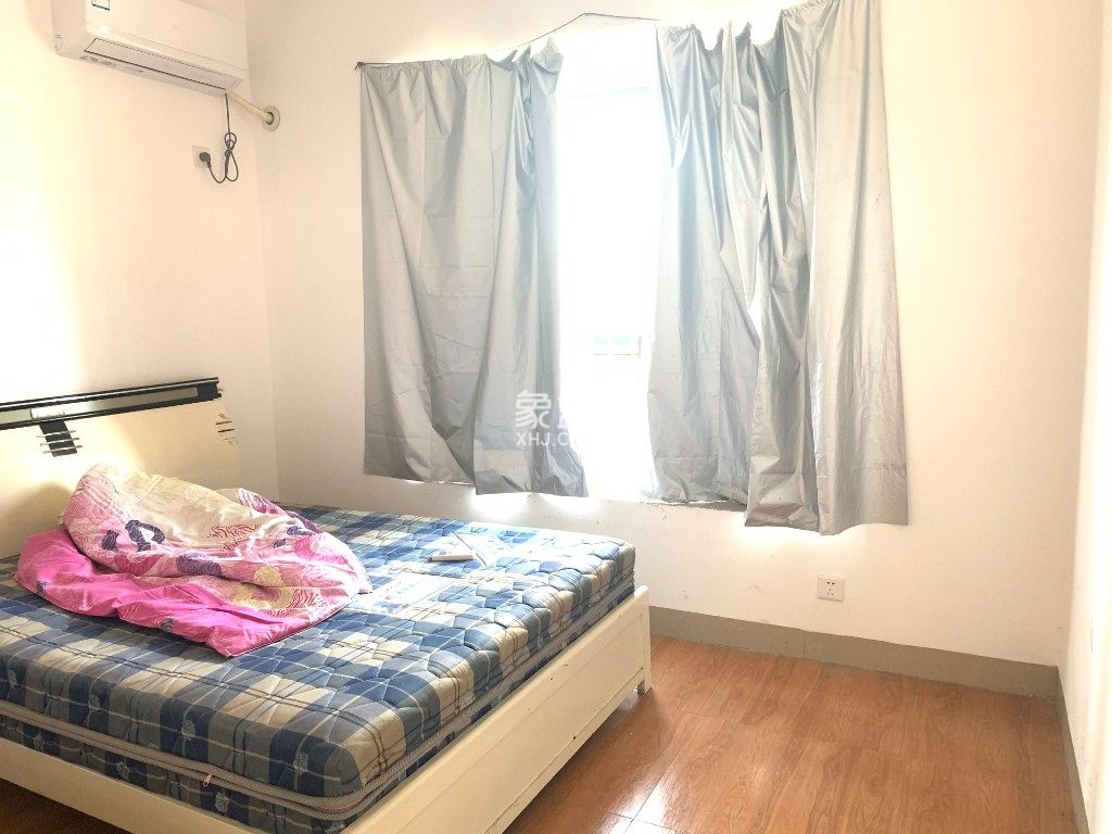 亚华名都 3室2厅1卫 1600.0元/月 亚华名都 3室2厅1卫 1600.0元/月室内图