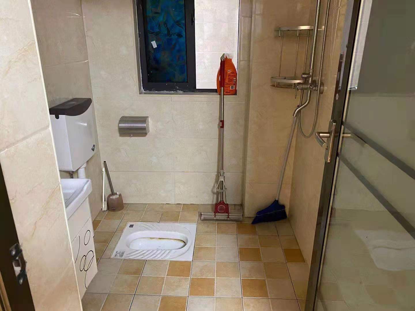 缤纷世家 2室2厅1卫 1600.0元/月 缤纷世家 2室2厅1卫 1600.0元/月小区图