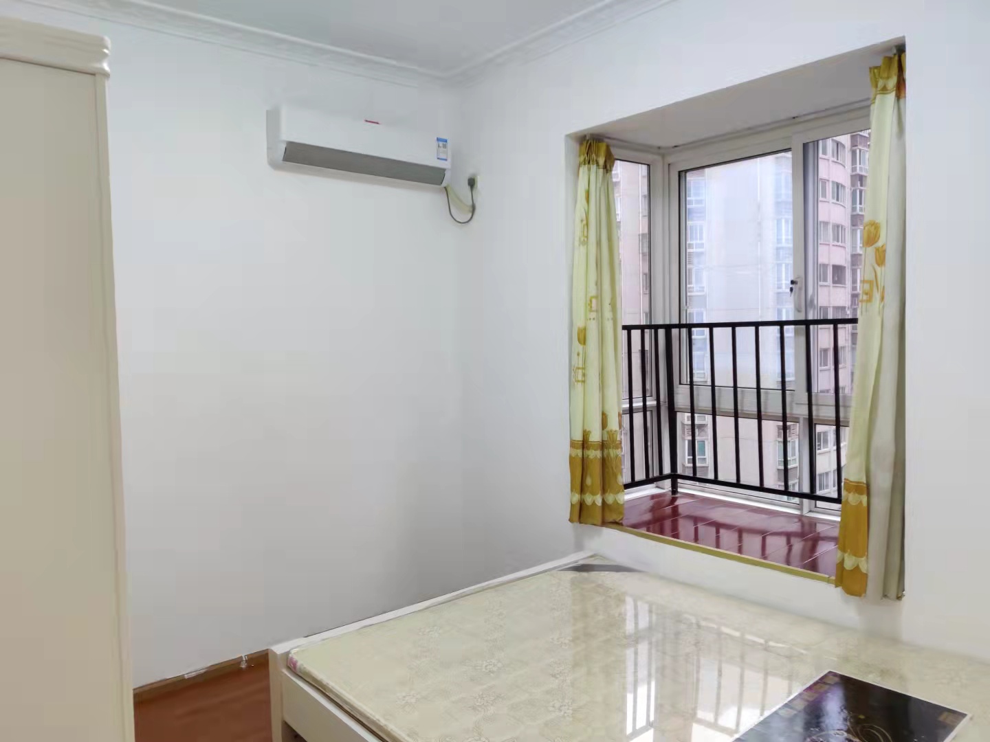 南湖锦苑 2室1厅1卫 2200.0元/月 南湖锦苑 2室1厅1卫 2200.0元/月室内图