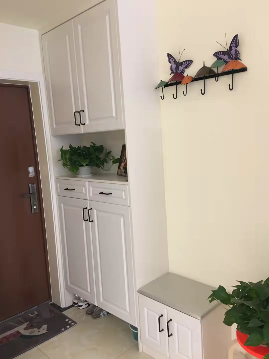 南湖逸家 3室2厅1卫 2500.0元/月 南湖逸家 3室2厅1卫 2500.0元/月室内图