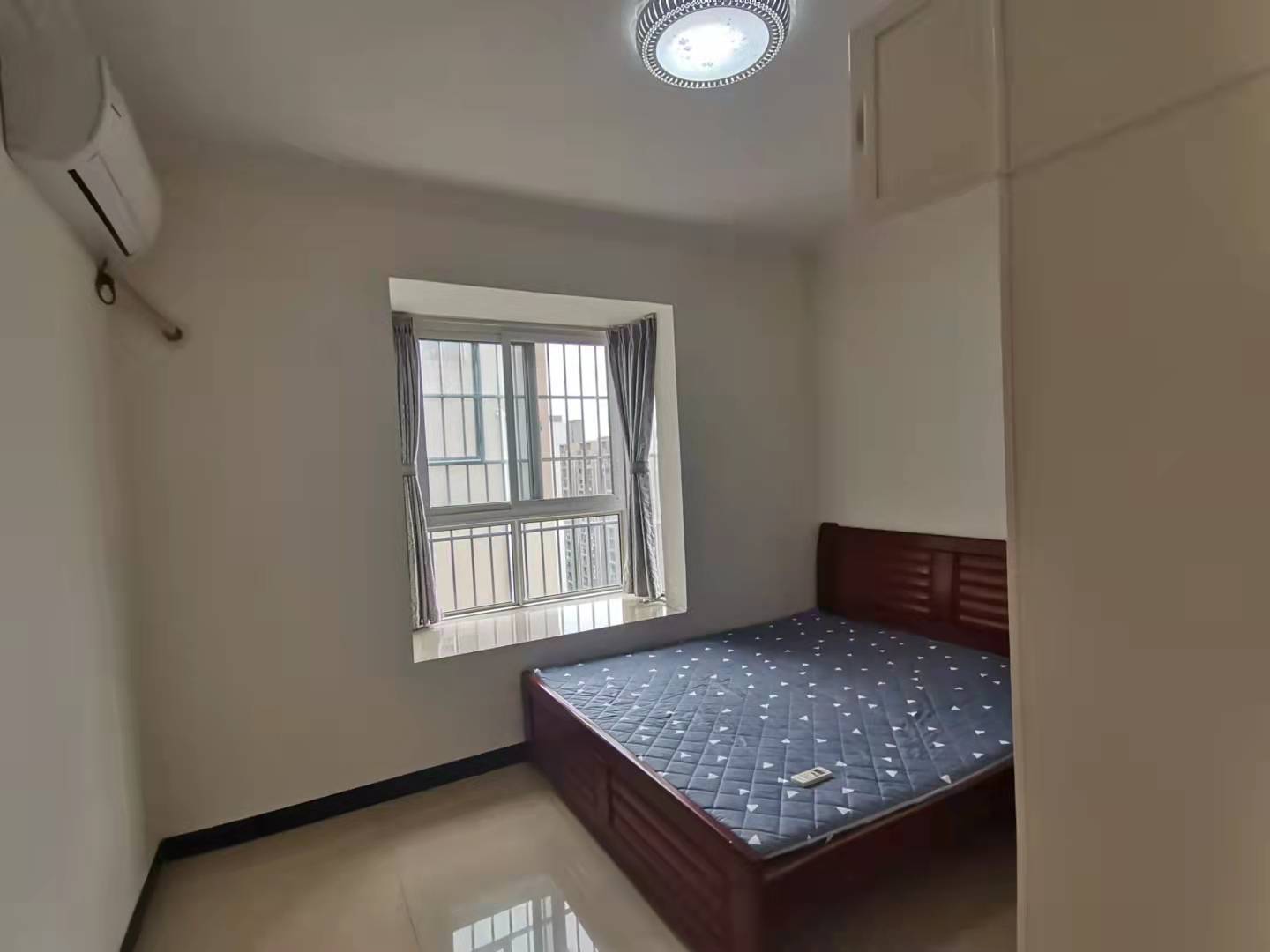 南湖春天 2室2厅1卫 2000.0元/月 南湖春天 2室2厅1卫 2000.0元/月室内图