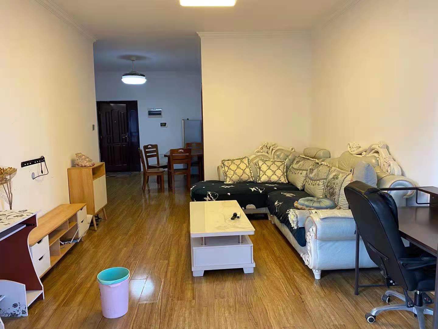 缤纷世家 2室2厅1卫 1600.0元/月 缤纷世家 2室2厅1卫 1600.0元/月室内图