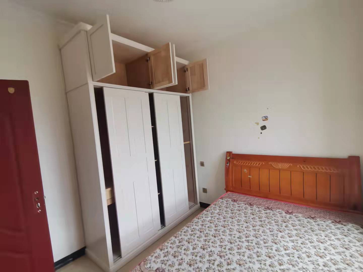 南湖春天 2室2厅1卫 2000.0元/月 南湖春天 2室2厅1卫 2000.0元/月室内图