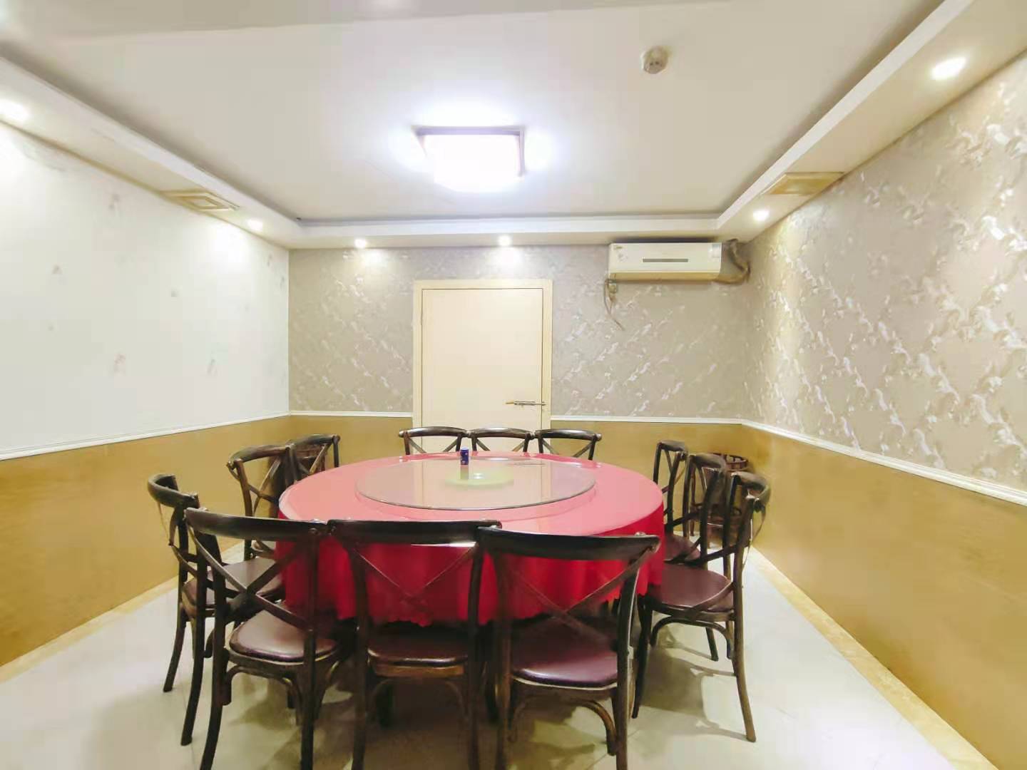 湘银二期世纪花园 1室1厅1卫 6600.0元/月 湘银二期世纪花园 1室1厅1卫 6600.0元/月室内图