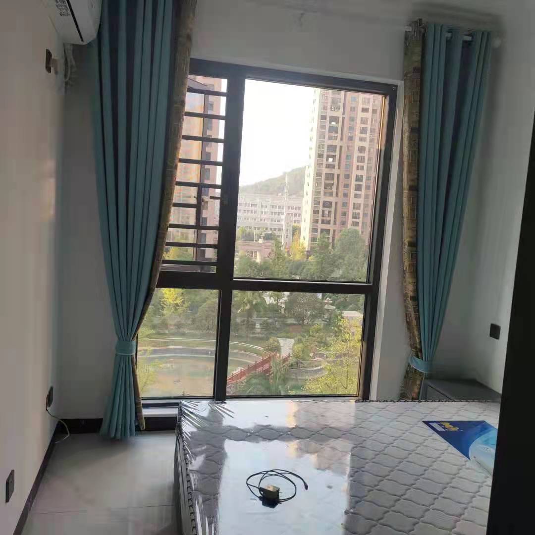 百弘学府城  3室2厅2卫    2280.0元/月 百弘学府城  3室2厅2卫    2280.0元/月室内图