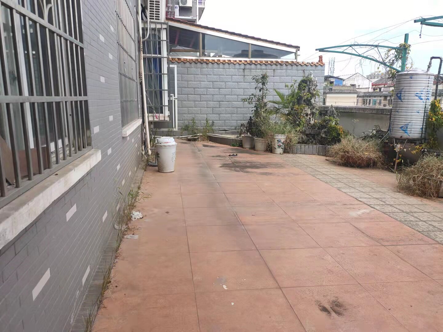 资水会龙不夜城 6室2厅4卫 3500.0元/月 资水会龙不夜城 6室2厅4卫 3500.0元/月室内图