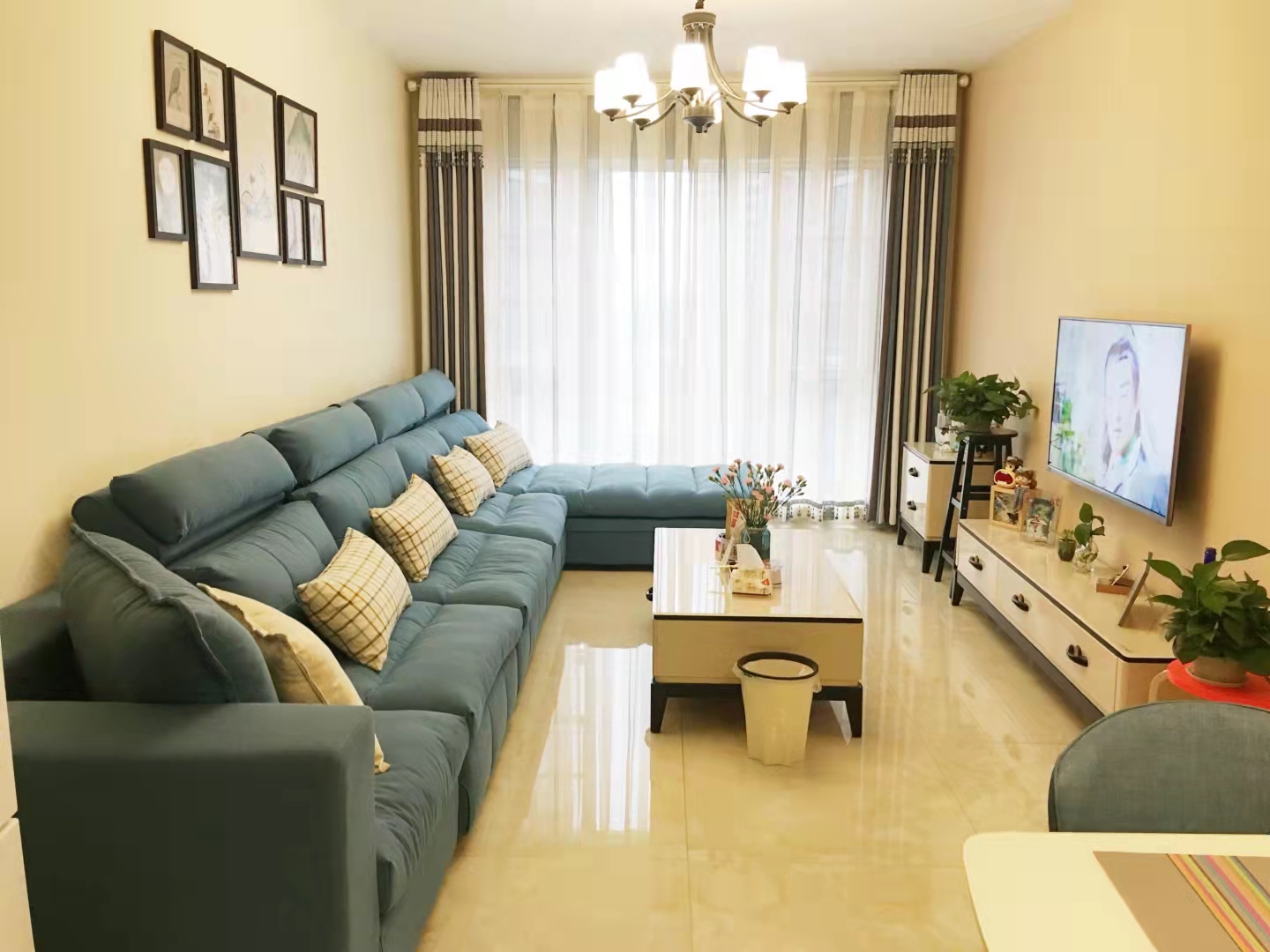 南湖逸家  3室2厅1卫   2500.00元/月室内图
