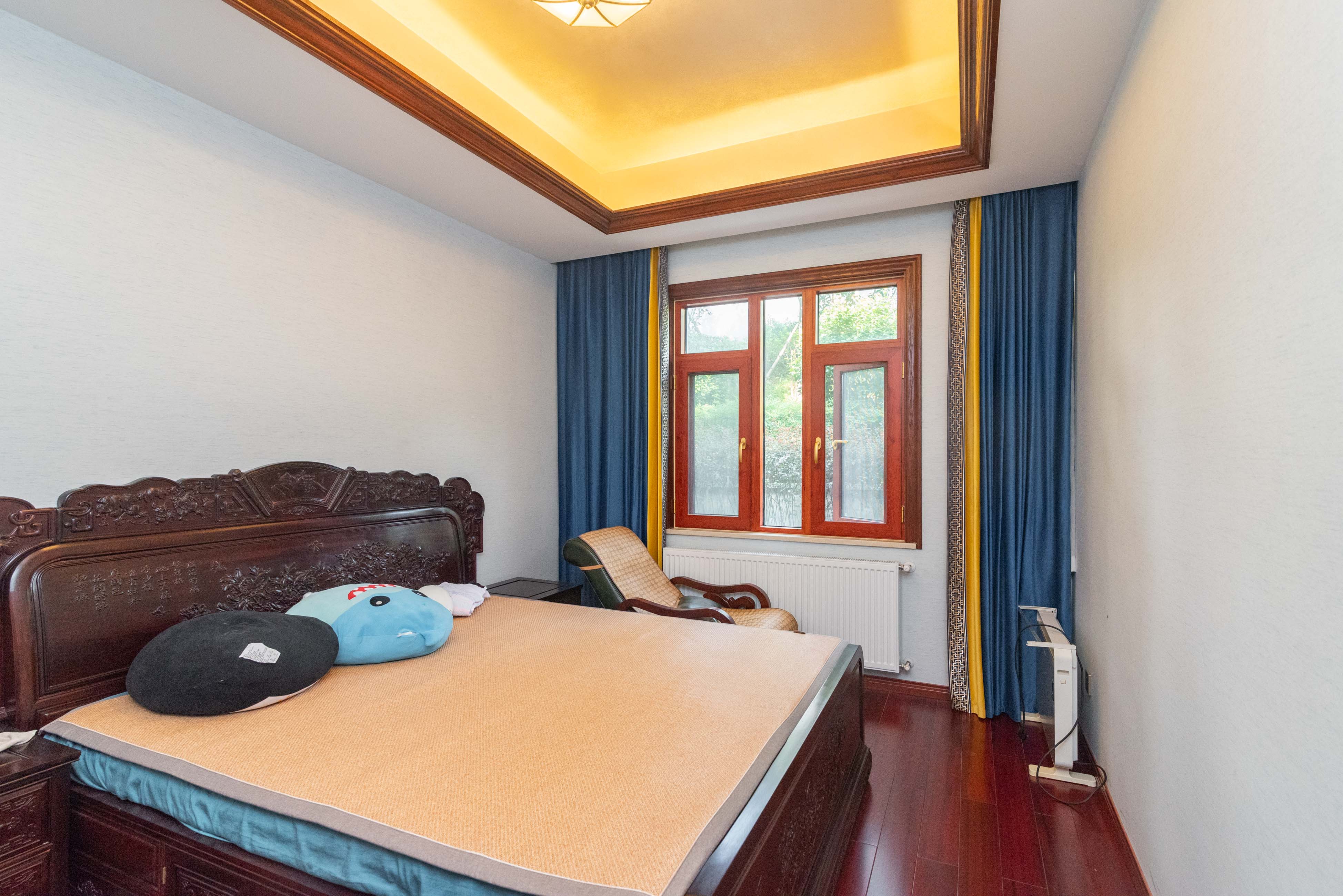 洪山翠园 10室4厅9卫 2680.0万 洪山翠园 10室4厅9卫 2680.0万卧室