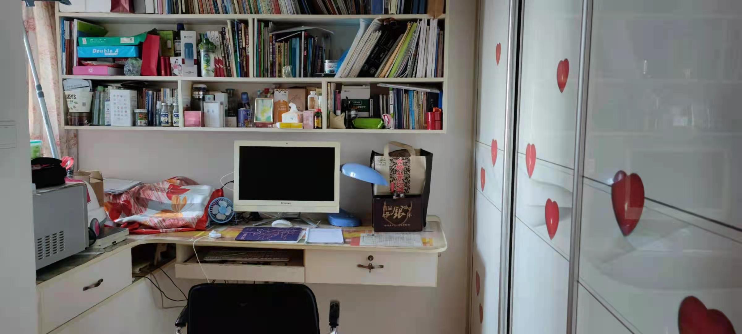 紫金名门 4室2厅2卫 83.8万 紫金名门 4室2厅2卫 83.8万客厅