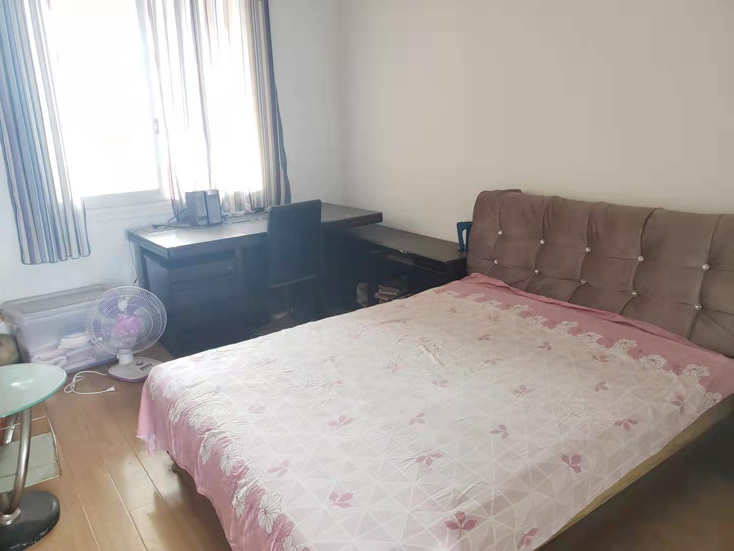 财苑小区(财政局1号宿舍)  3室2厅2卫    1200.0元/月 财苑小区(财政局1号宿舍)  3室2厅2卫    1200.0元/月室内图