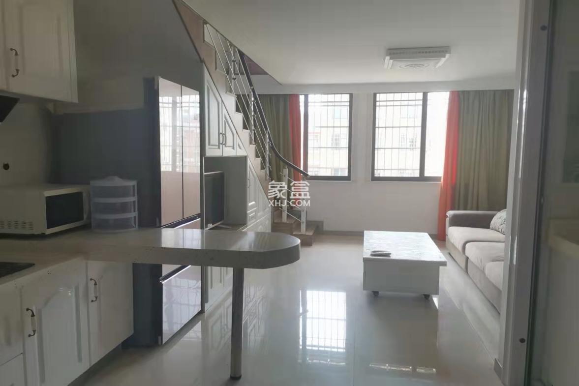 云顶上品  2室1厅1卫    1600.0元/月 云顶上品  2室1厅1卫    1600.0元/月户型图