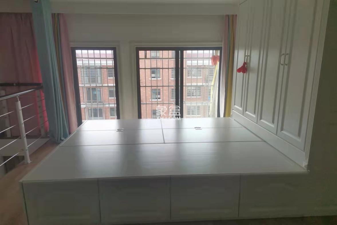 云顶上品  2室1厅1卫    1600.0元/月 云顶上品  2室1厅1卫    1600.0元/月室内图1