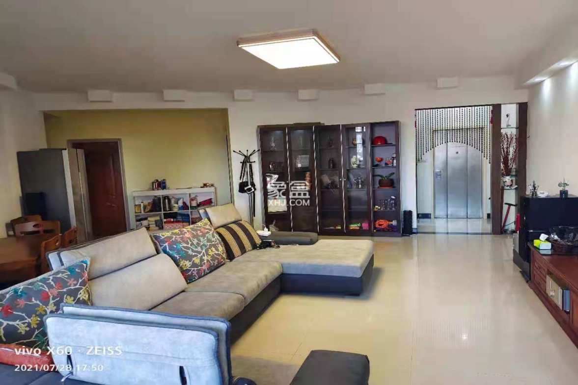 阳光走廊 1室1厅1卫 1200.0元/月 阳光走廊 1室1厅1卫 1200.0元/月室内图