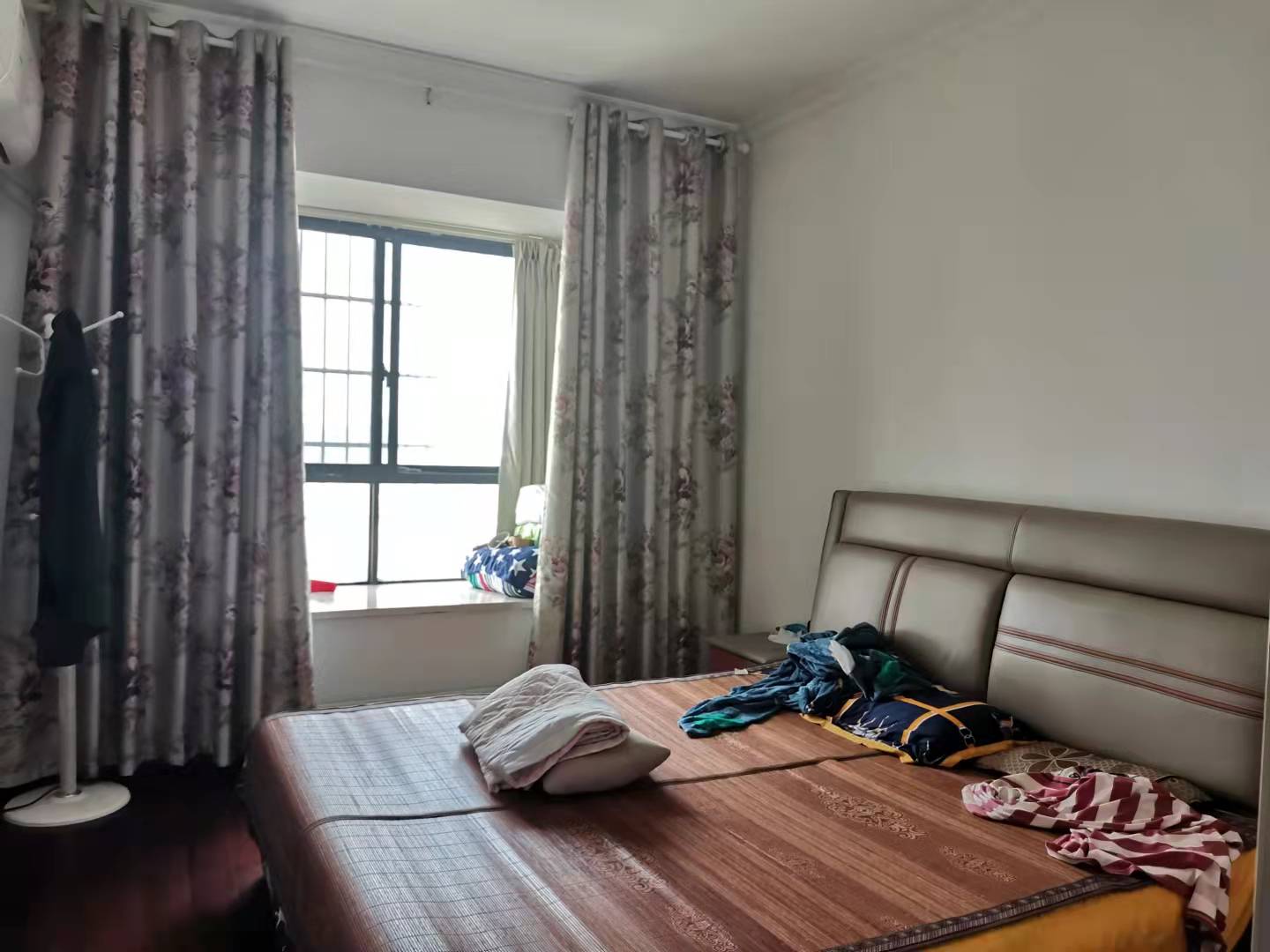 梓怡华府  2室2厅1卫    2000.0元/月 梓怡华府  2室2厅1卫    2000.0元/月室内图