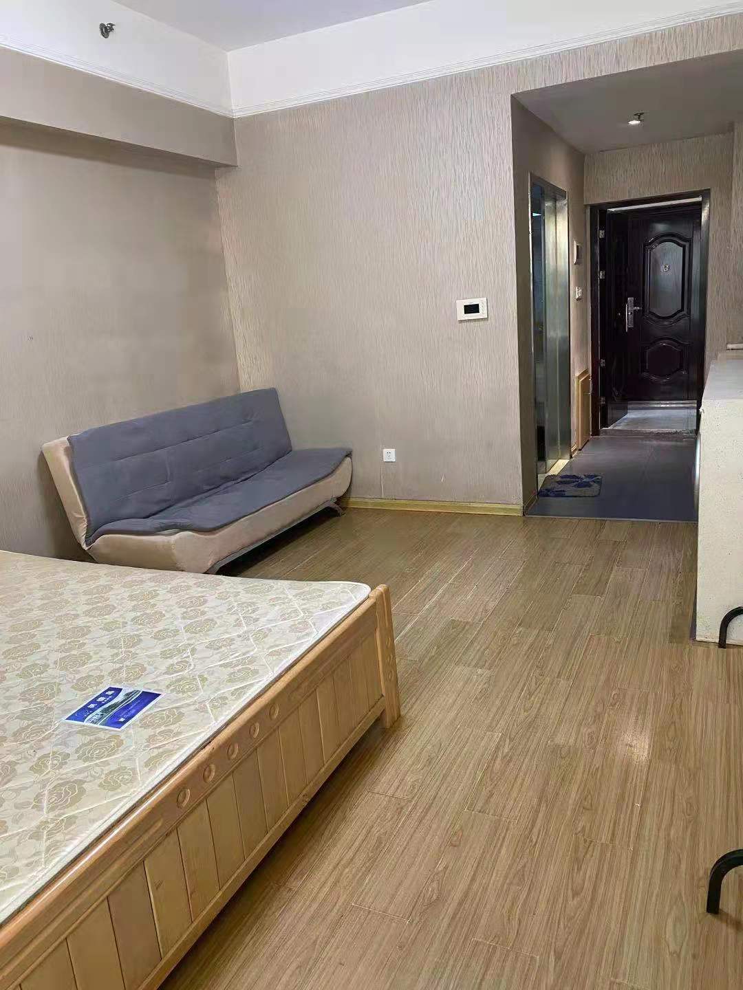 和平路行政公馆 1室1厅1卫 1300.0元/月 和平路行政公馆 1室1厅1卫 1300.0元/月室内图