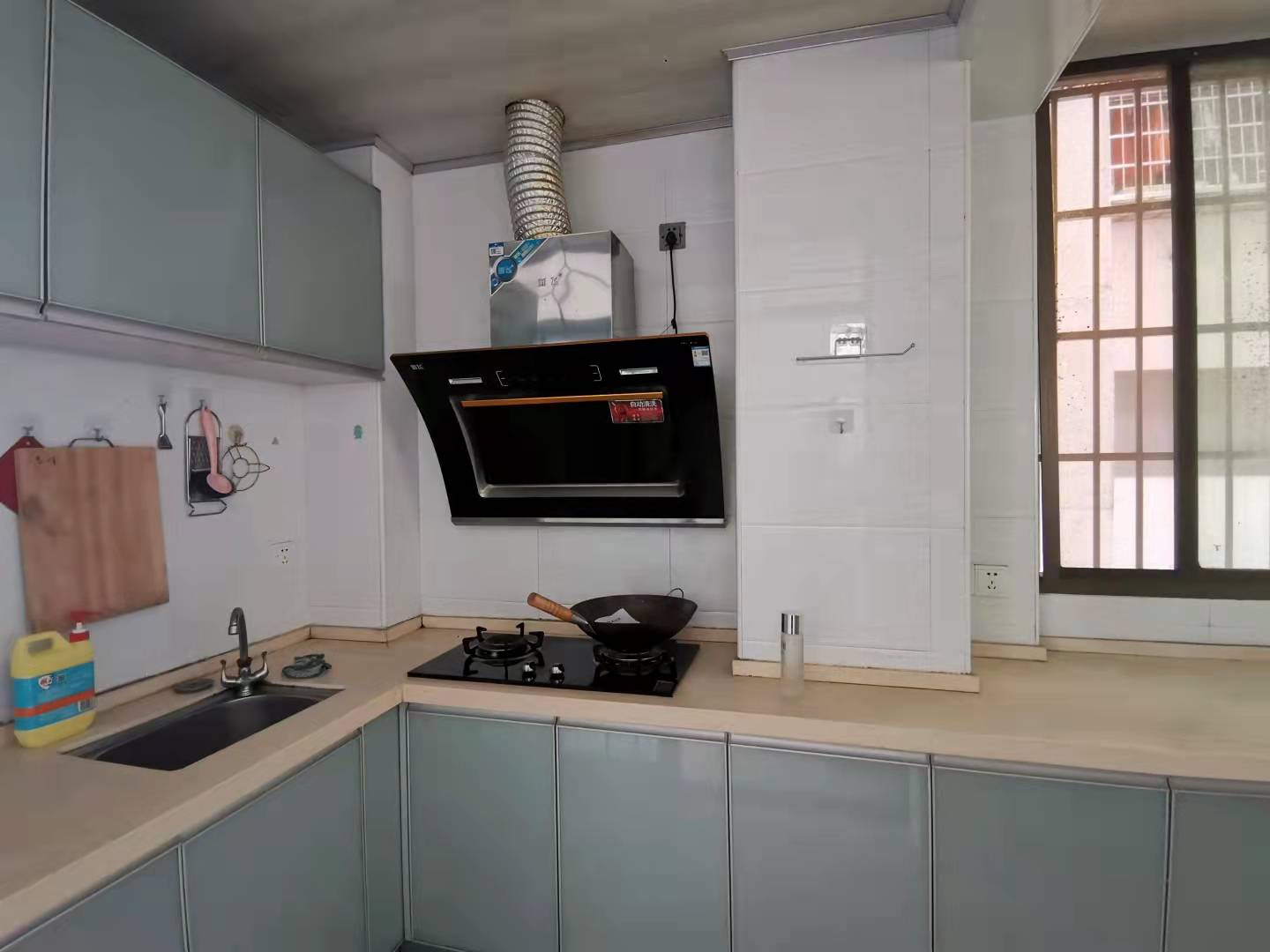 梓怡华府  2室2厅1卫    1400.0元/月 梓怡华府  2室2厅1卫    1400.0元/月室内图