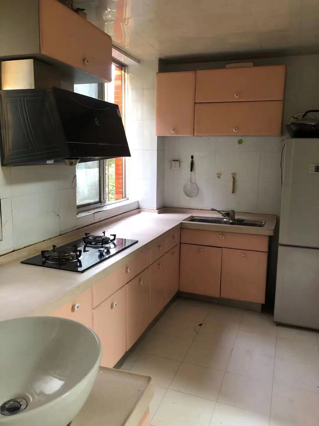 湘运小区金钩山路12号 2室1厅1卫 900.0元/月 湘运小区金钩山路12号 2室1厅1卫 900.0元/月户型图