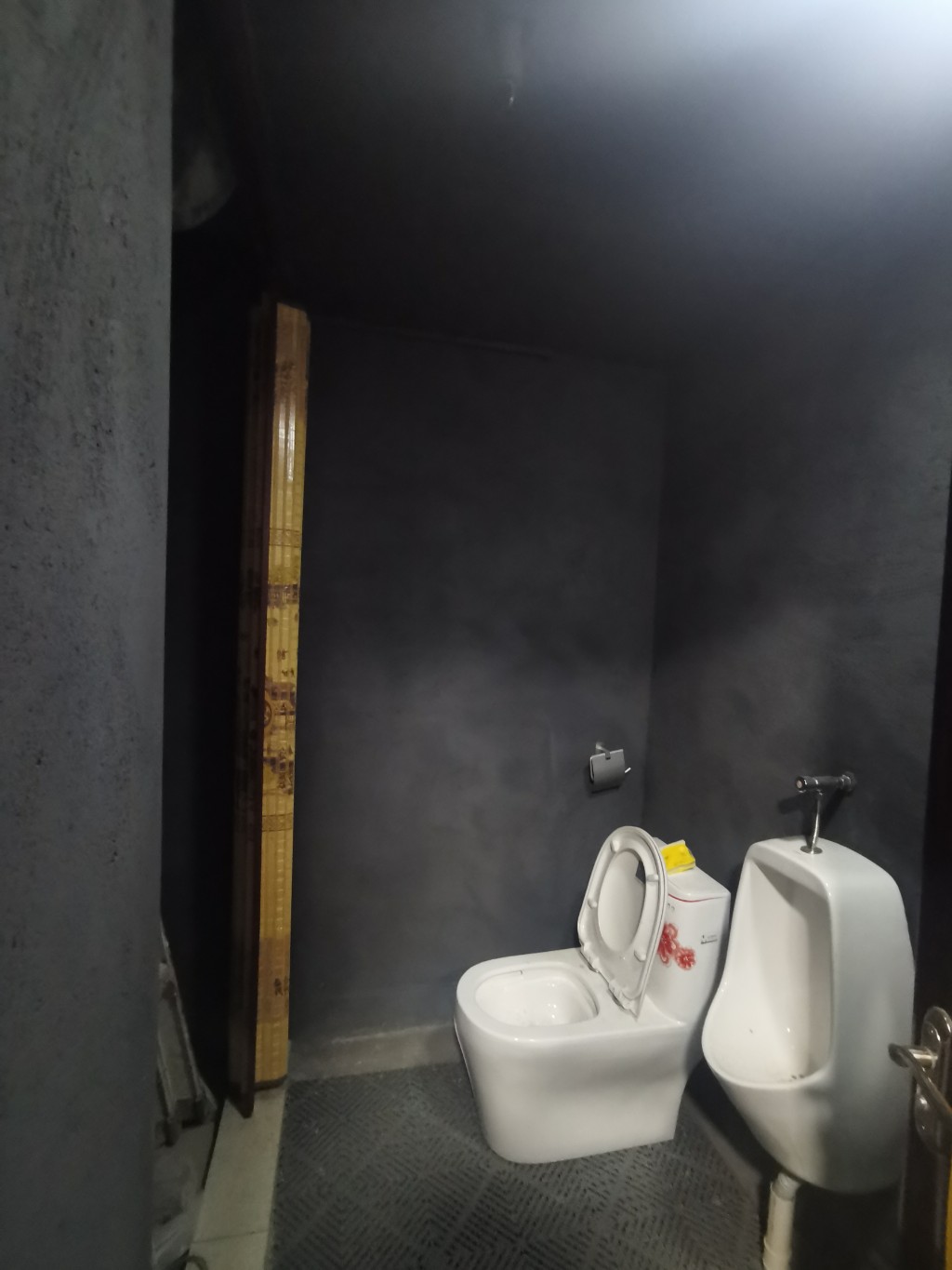 明城广场  1室1厅1卫   1600.00元/月室内图