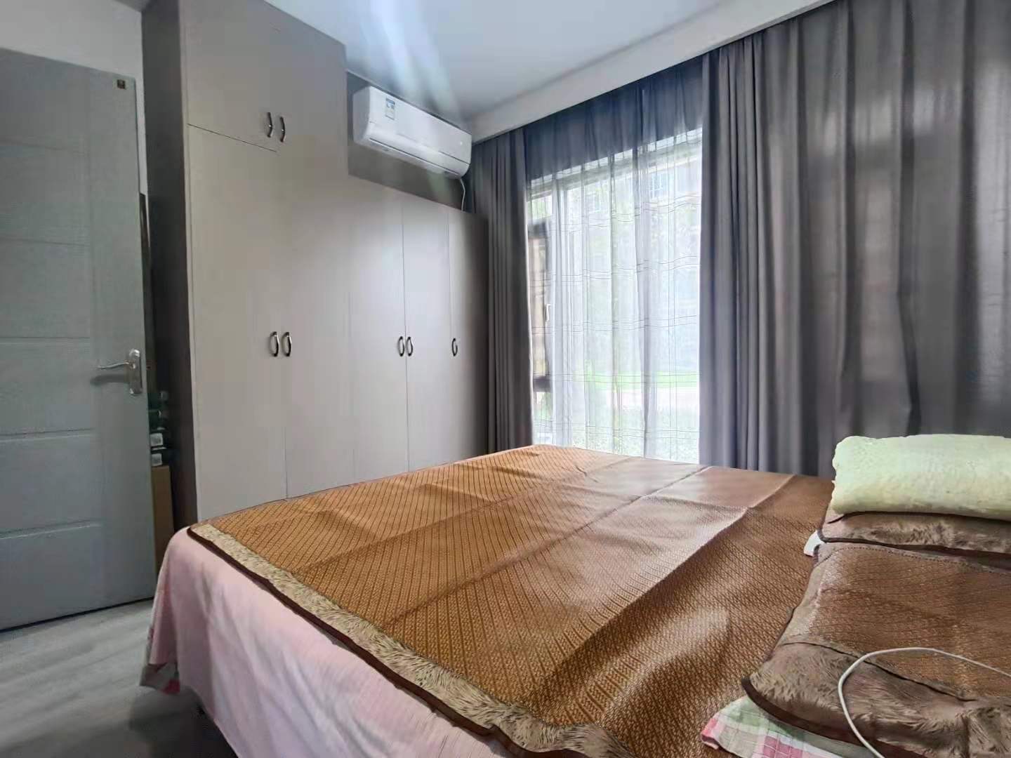 金河湾1881  3室2厅2卫   85.00万