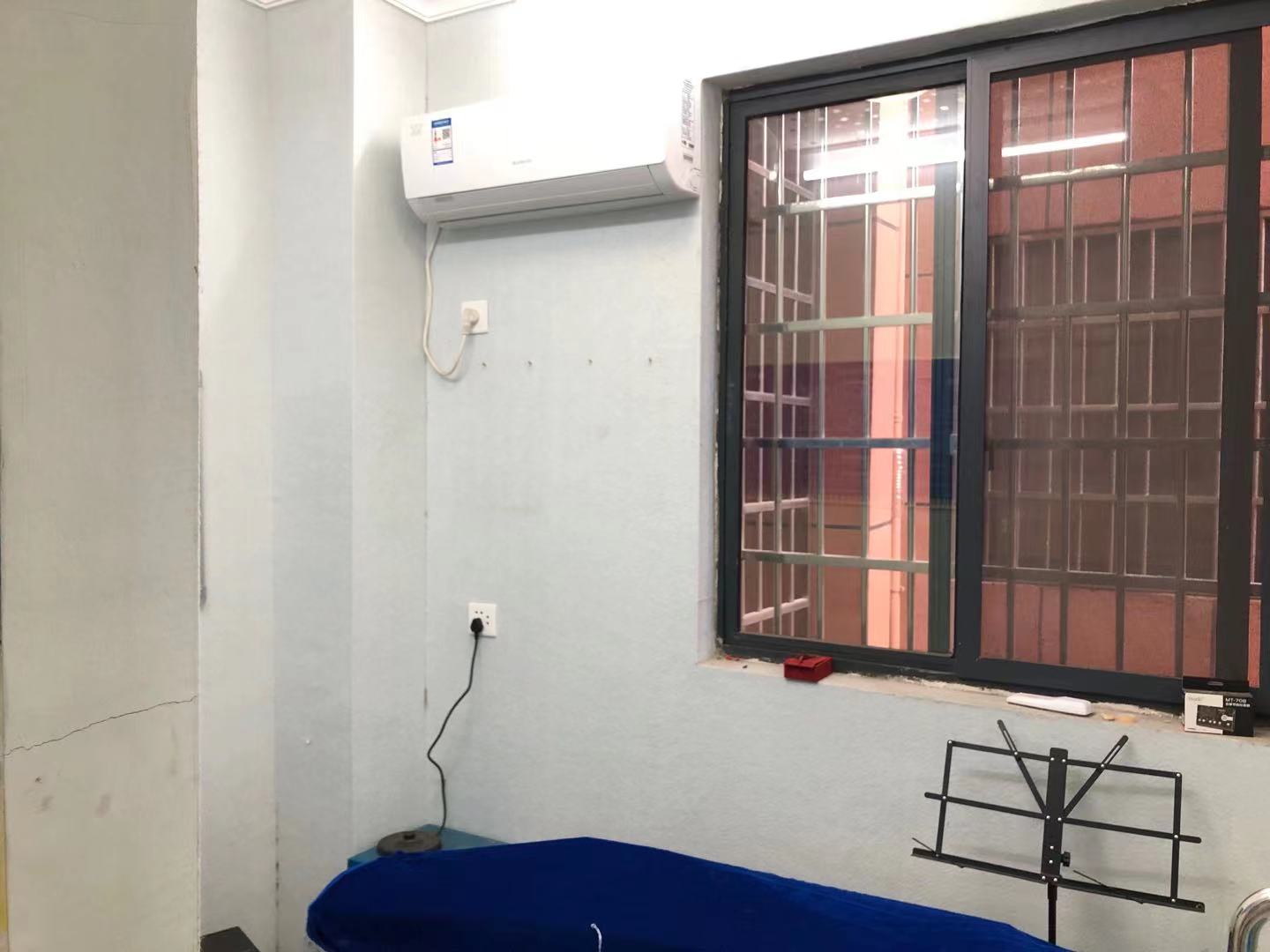 龙洲馨苑 2室1厅1卫 52.0万 龙洲馨苑 2室1厅1卫 52.0万卧室