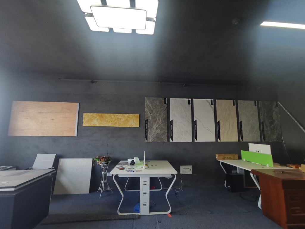 明城广场  1室1厅1卫   1600.00元/月室内图