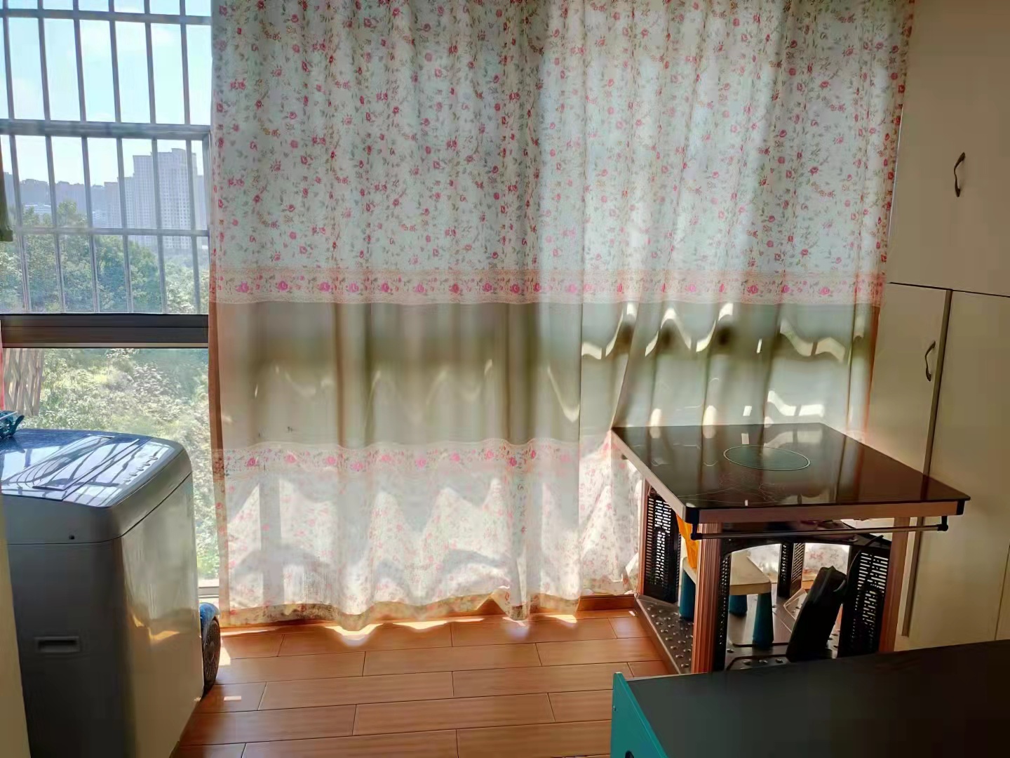 蓝筹公寓二期2-3栋 2室2厅1卫 54.0万 蓝筹公寓二期2-3栋 2室2厅1卫 54.0万客厅