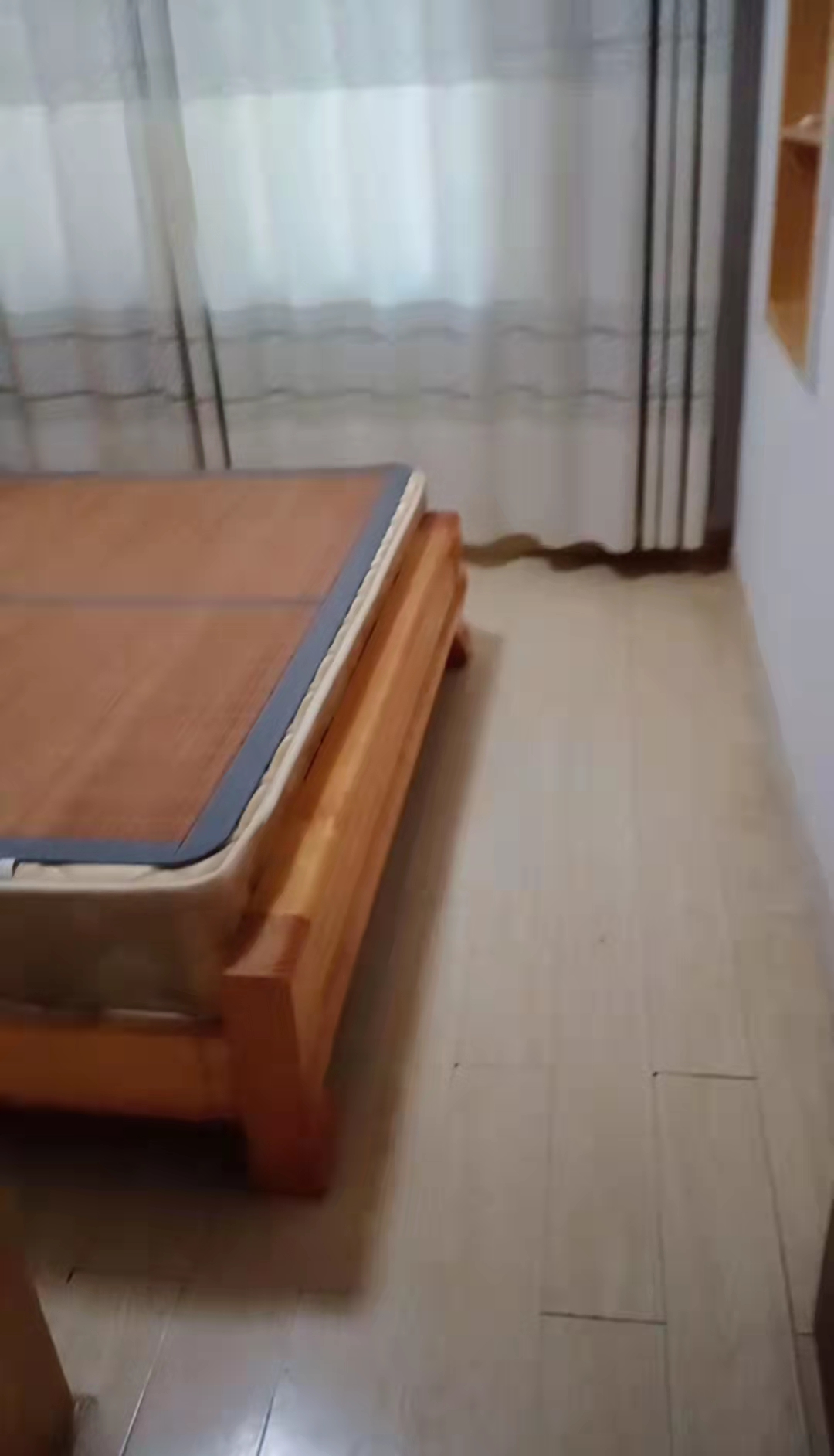 新港街 2室1厅1卫 1200.0元/月 新港街 2室1厅1卫 1200.0元/月室内图