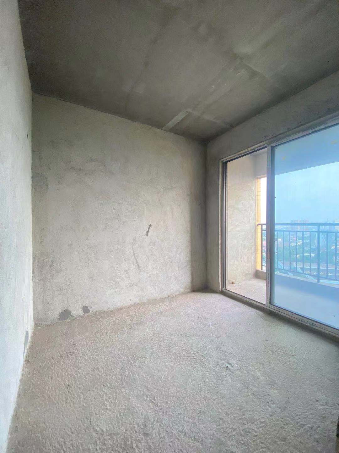 珠江帝景山庄  3室2厅1卫   53.00万卫生间
